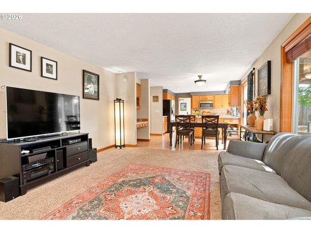 845 RAINTREE Way, Springfield, OR 97477