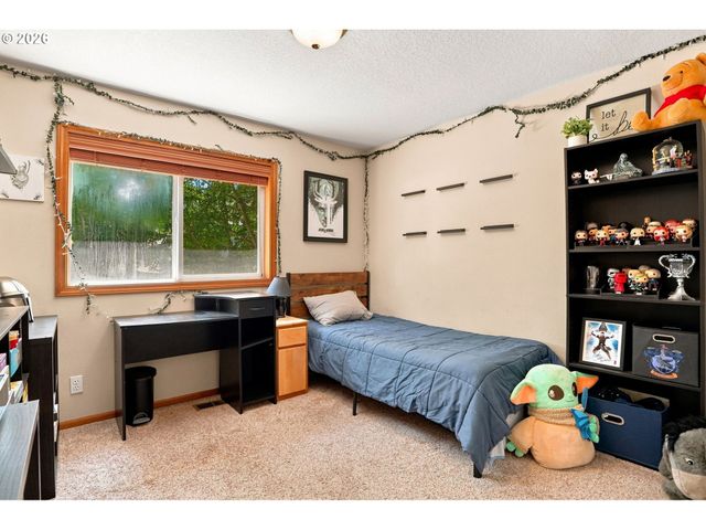 845 RAINTREE Way, Springfield, OR 97477
