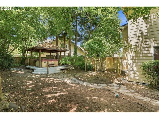 845 RAINTREE Way, Springfield, OR 97477
