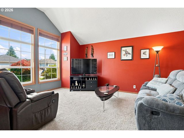 845 RAINTREE Way, Springfield, OR 97477