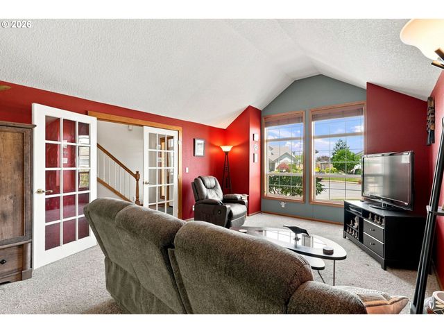 845 RAINTREE Way, Springfield, OR 97477
