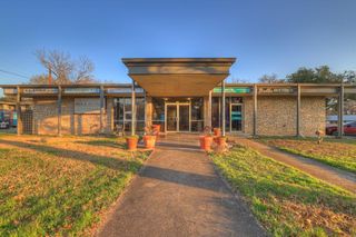 705 W Hopkins ST, San Marcos, TX 78666