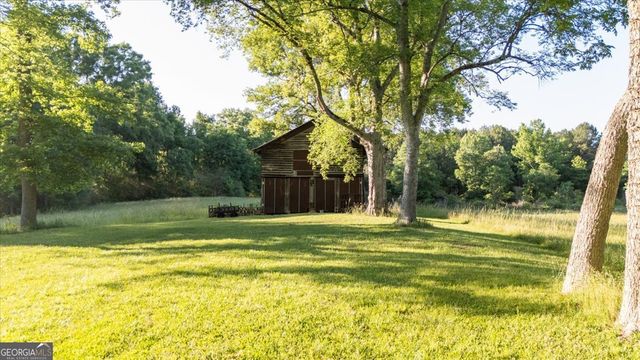 214 Howard Roberts Road, Gray, GA 31032