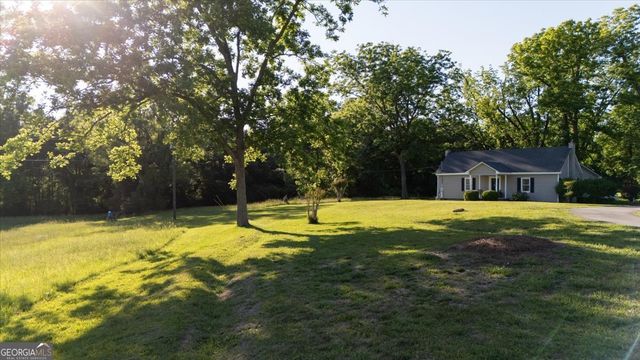 214 Howard Roberts Road, Gray, GA 31032
