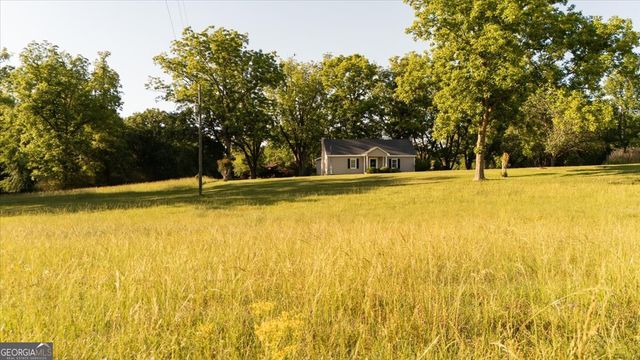 214 Howard Roberts Road, Gray, GA 31032