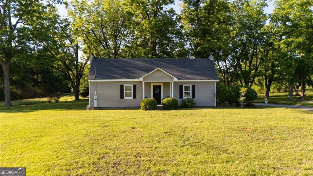 214 Howard Roberts Road, Gray, GA 31032