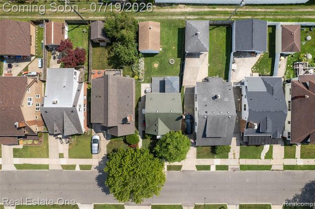 483 Kings Highway, Wyandotte, MI 48192