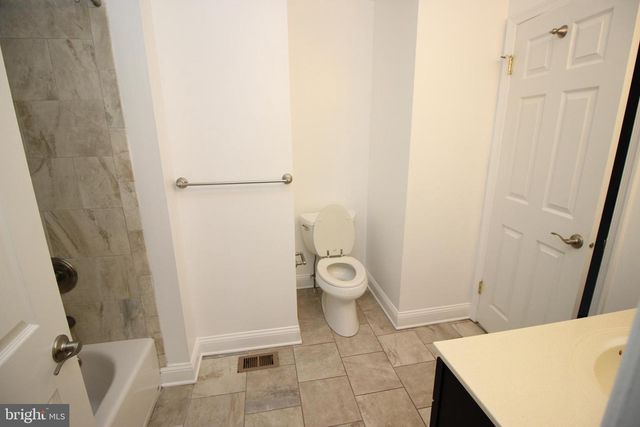 29 VAN HORN PL, Holland, PA 18966