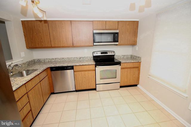 29 VAN HORN PL, Holland, PA 18966