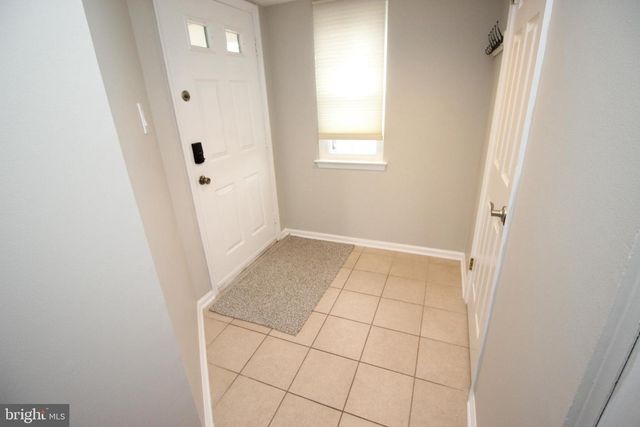 29 VAN HORN PL, Holland, PA 18966