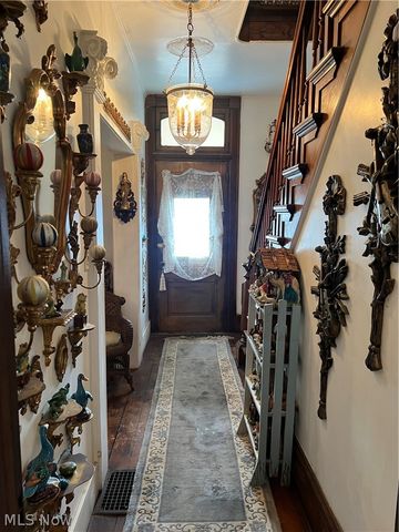 223 S Main Street, Columbiana, OH 44408