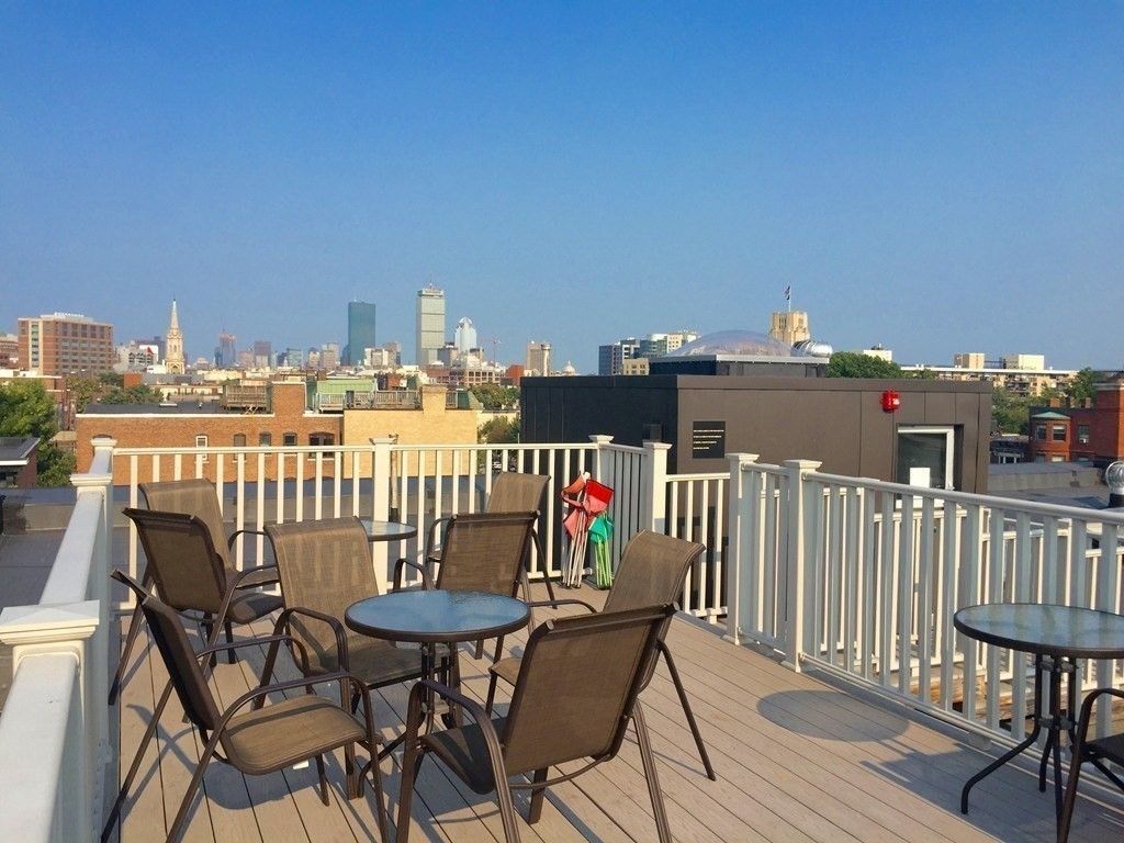 1056 Beacon St 15, Brookline, MA 02446