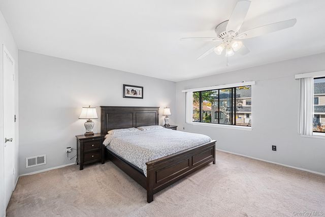 28 Berry Court, Staten Island, NY 10309