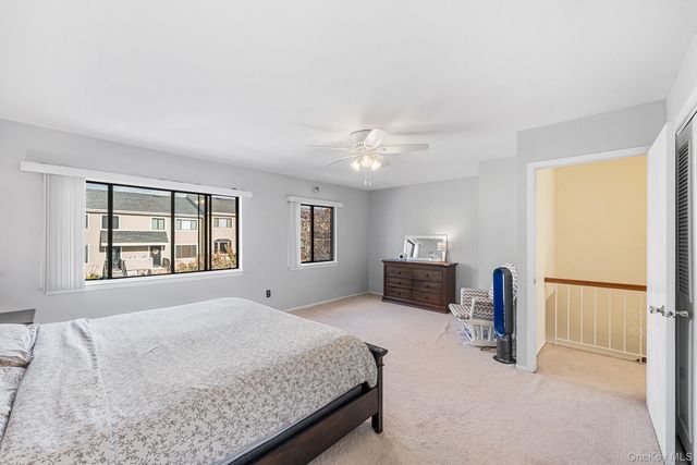 28 Berry Court, Staten Island, NY 10309