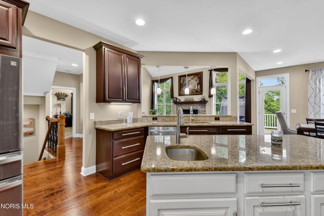 25220 Rocky Harbour Drive, Perrysburg, OH 43551