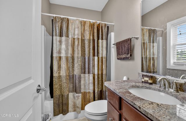 25220 Rocky Harbour Drive, Perrysburg, OH 43551