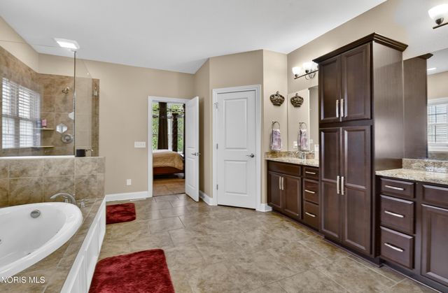 25220 Rocky Harbour Drive, Perrysburg, OH 43551