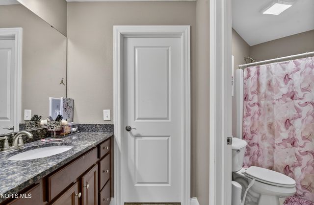 25220 Rocky Harbour Drive, Perrysburg, OH 43551