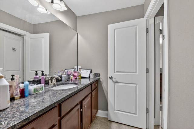 25220 Rocky Harbour Drive, Perrysburg, OH 43551