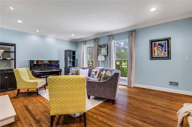 705 Glengary Way NE, Atlanta, GA 30342