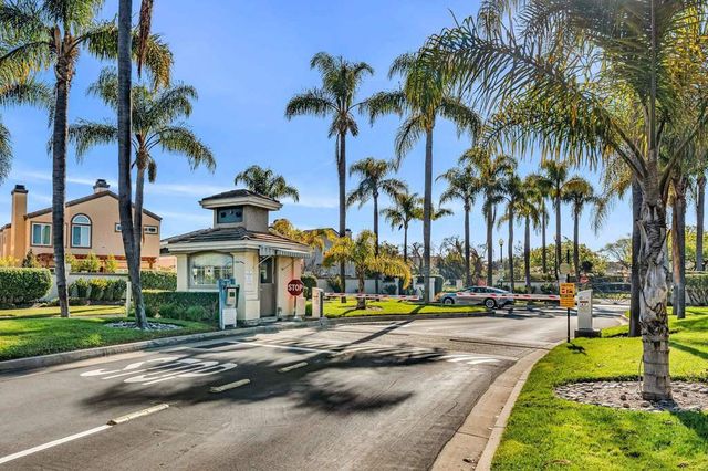 30300 Meridien Cir, Union City, CA 94587