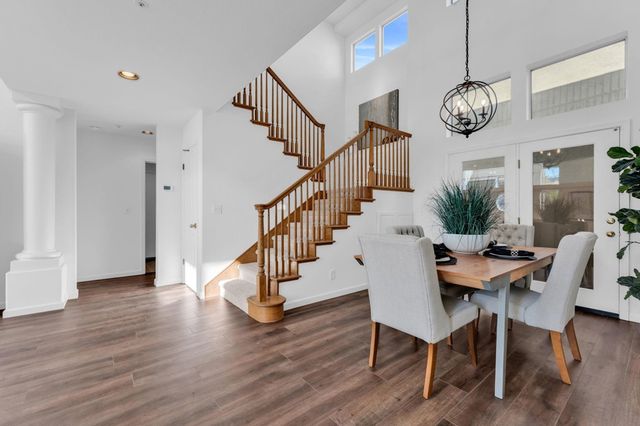 30300 Meridien Cir, Union City, CA 94587