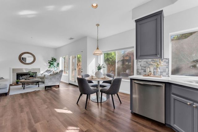 30300 Meridien Cir, Union City, CA 94587