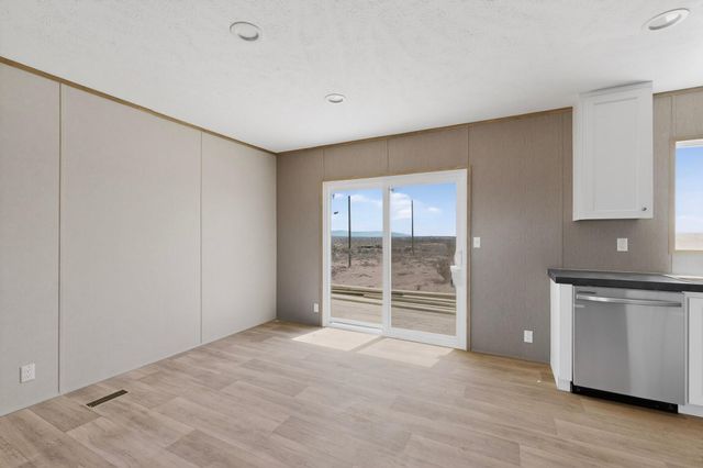 1406 3rd Avenue NW, Rio Rancho, NM 87124