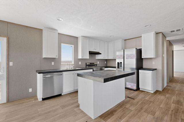 1406 3rd Avenue NW, Rio Rancho, NM 87124