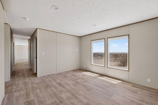 1406 3rd Avenue NW, Rio Rancho, NM 87124