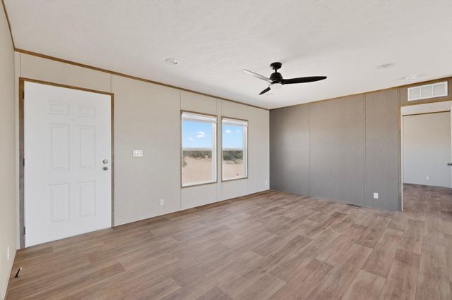 1406 3rd Avenue NW, Rio Rancho, NM 87124