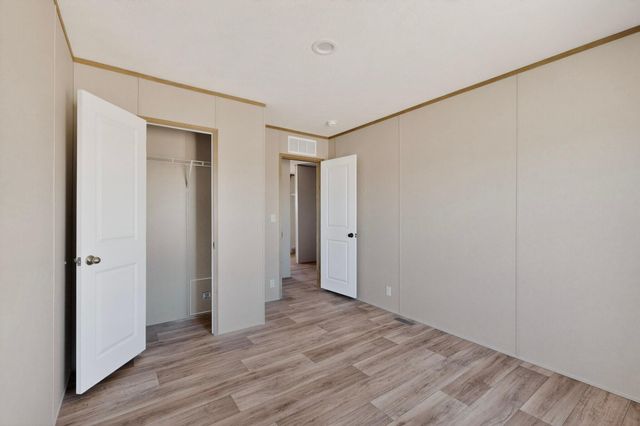 1406 3rd Avenue NW, Rio Rancho, NM 87124