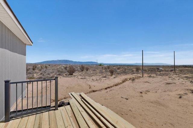 1406 3rd Avenue NW, Rio Rancho, NM 87124