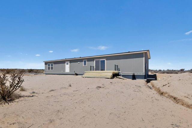 1406 3rd Avenue NW, Rio Rancho, NM 87124