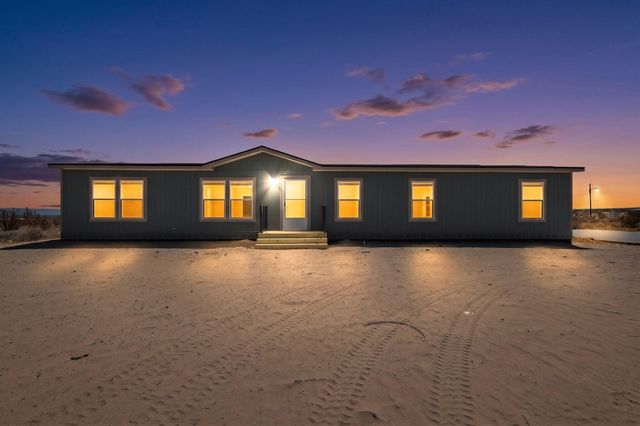 1406 3rd Avenue NW, Rio Rancho, NM 87124
