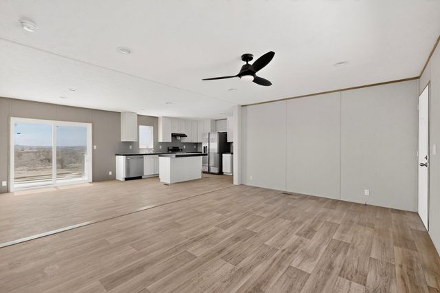 1406 3rd Avenue NW, Rio Rancho, NM 87124