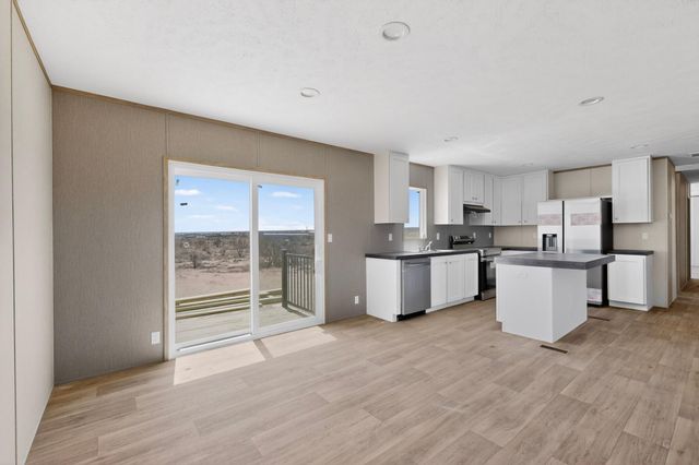 1406 3rd Avenue NW, Rio Rancho, NM 87124