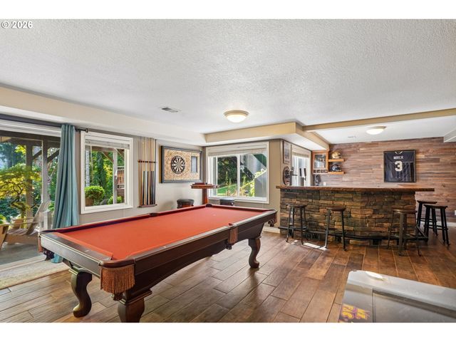 6021 CAUFIELD St, West Linn, OR 97068