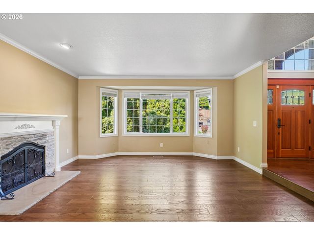 6021 CAUFIELD St, West Linn, OR 97068