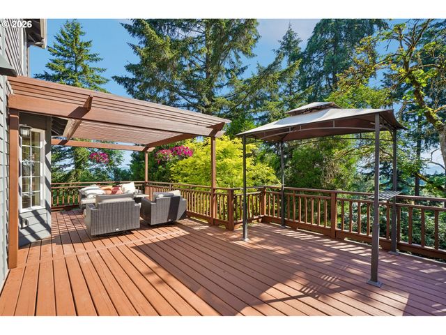 6021 CAUFIELD St, West Linn, OR 97068