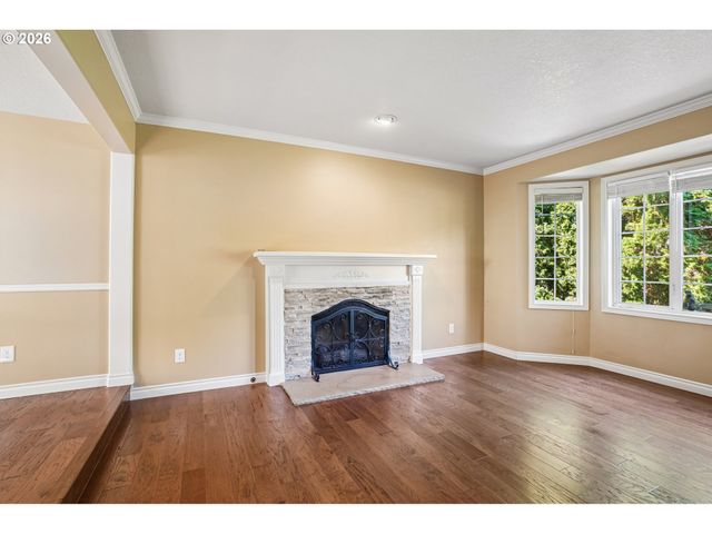 6021 CAUFIELD St, West Linn, OR 97068