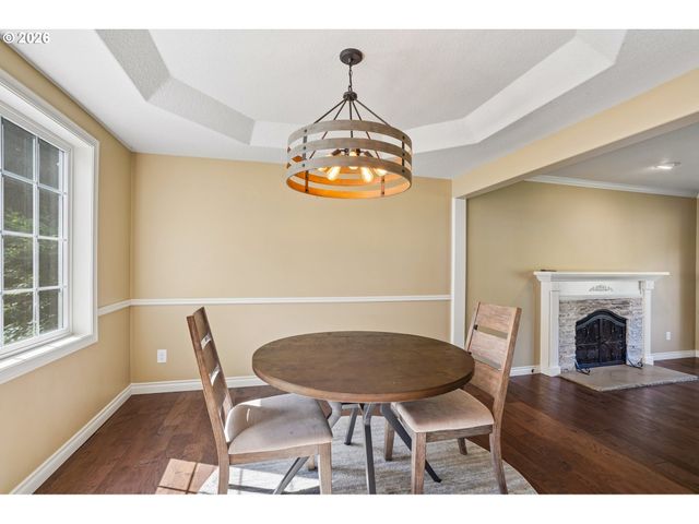6021 CAUFIELD St, West Linn, OR 97068