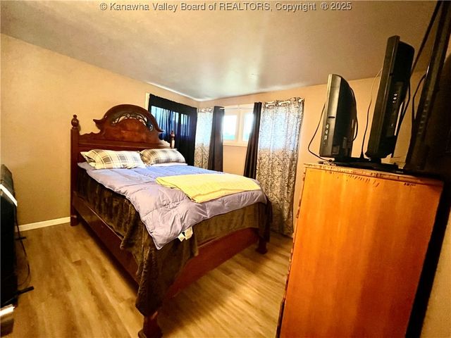 205 Elm Street, New Haven, WV 25265