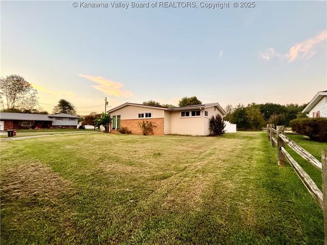 205 Elm Street, New Haven, WV 25265