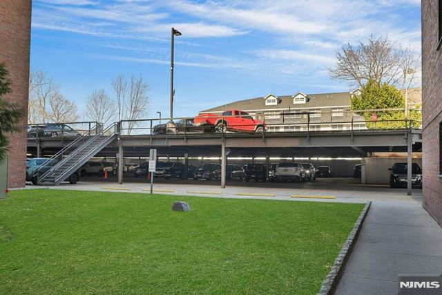 208 Anderson Street S5A, Hackensack, NJ 07601