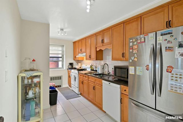 208 Anderson Street S5A, Hackensack, NJ 07601