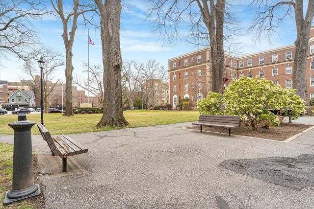 445 Gramatan Avenue CD3, Mount Vernon, NY 10552