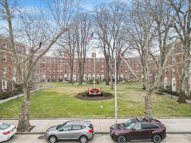 445 Gramatan Avenue CD3, Mount Vernon, NY 10552