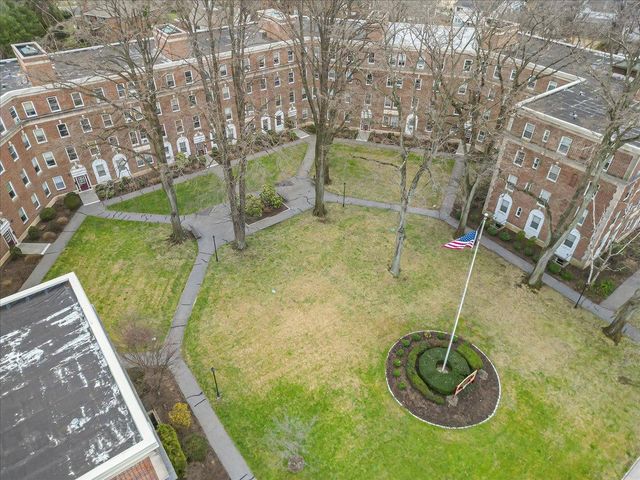 445 Gramatan Avenue CD3, Mount Vernon, NY 10552
