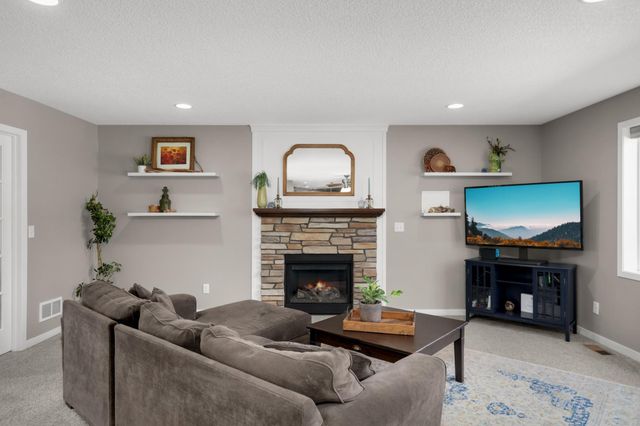 5817 Bison Circle, Monticello, MN 55362